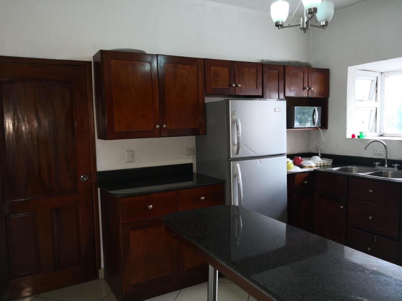 גואטמלה Apartamentos Comodos Cerca Del Aeropuerto מראה חיצוני תמונה